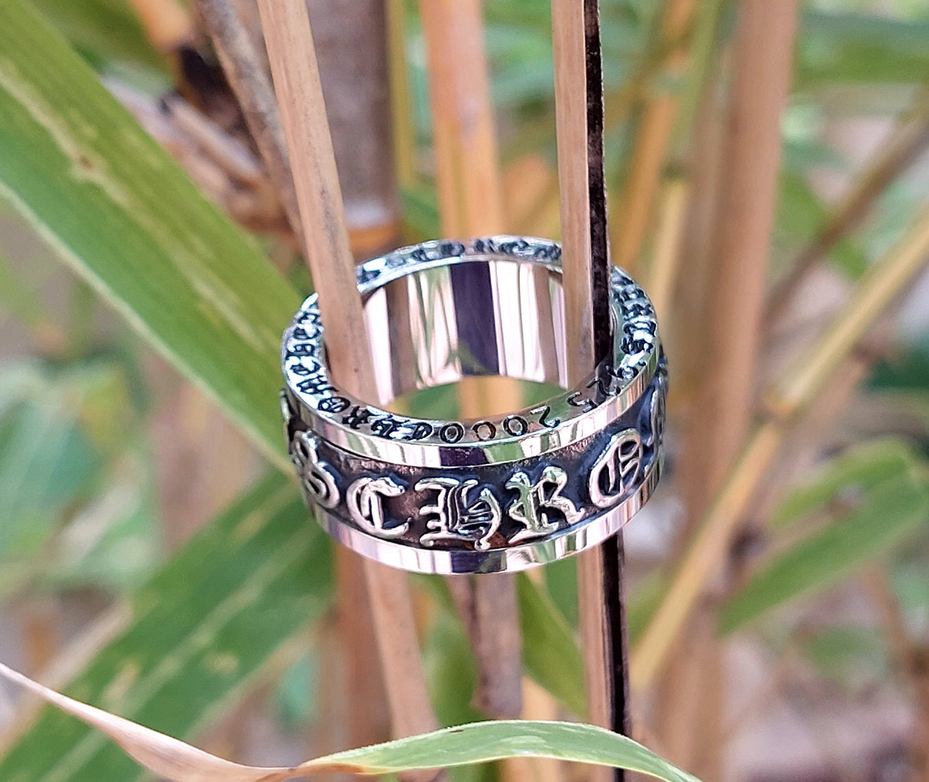 Letters Rotatable Finger Ring