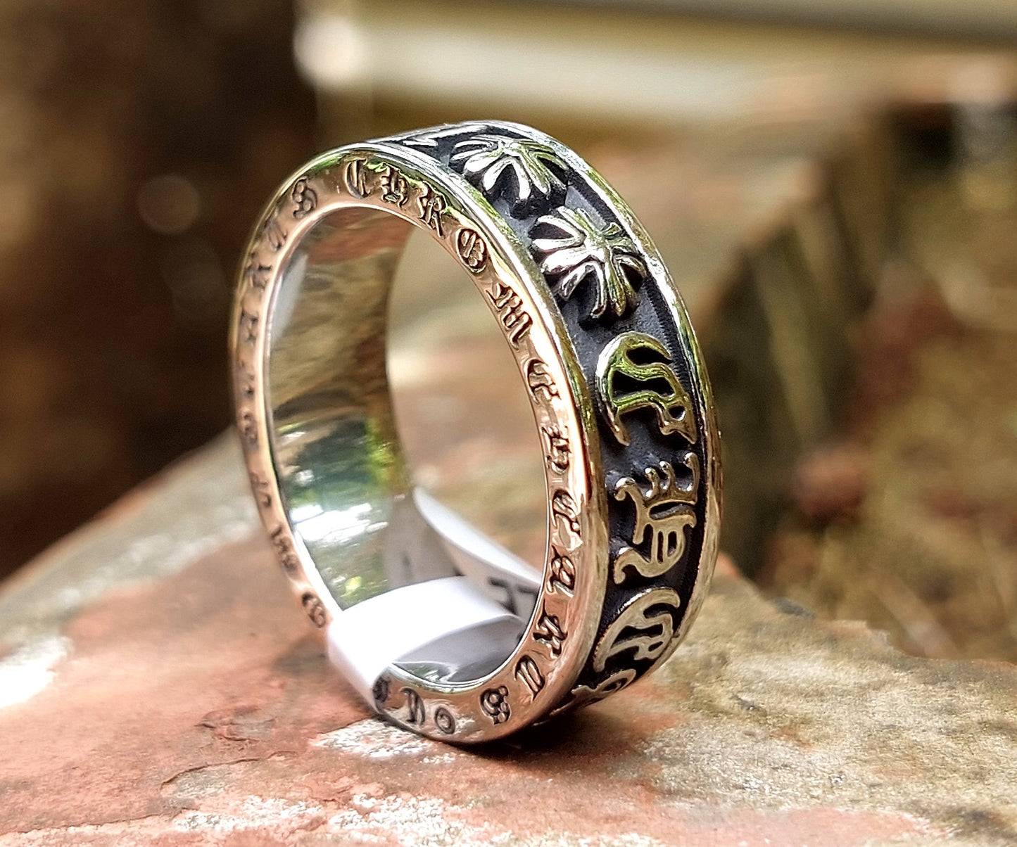 Roman Letters Slim Steel Finger Ring - side view