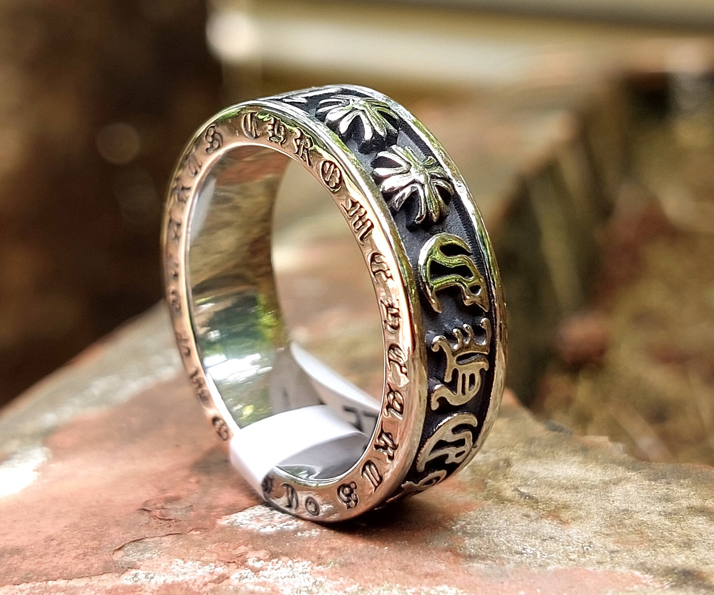 Roman Letters Slim Steel Finger Ring - side view