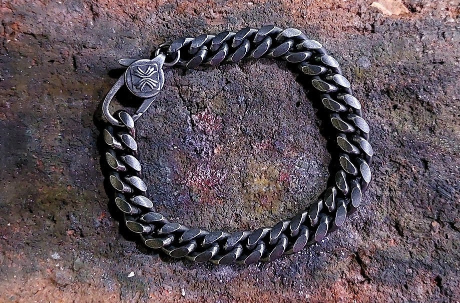 STREET SOUL Oxidized Link Cross Hook Stainless Steel Link Chain Bracelet, Rustic oxidized steel bracelet.