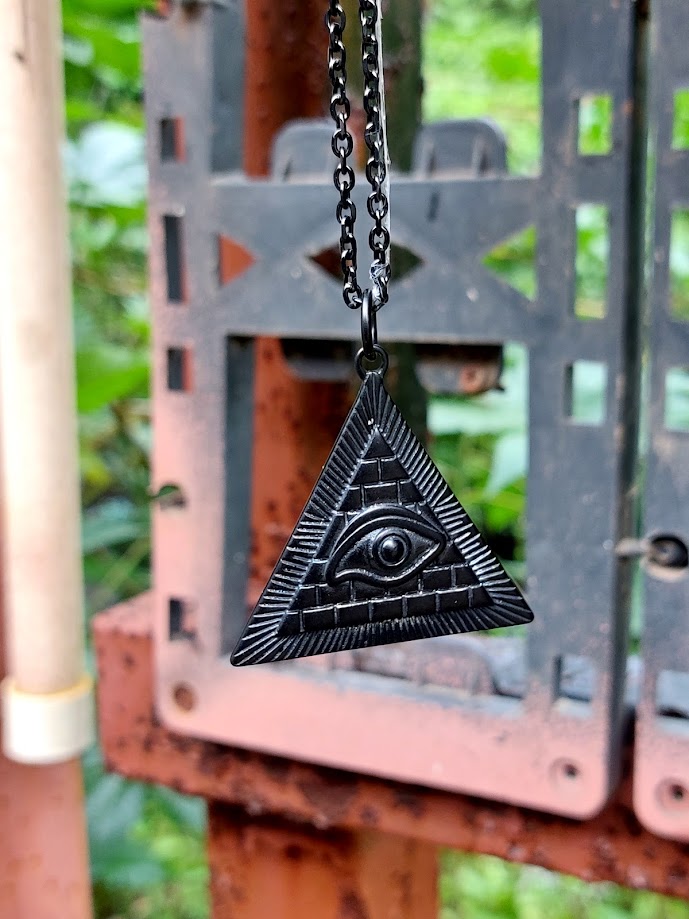 STREETSOUL Illuminati All Seeing Eye EVIL EYE PYRAMID Necklace Pendant