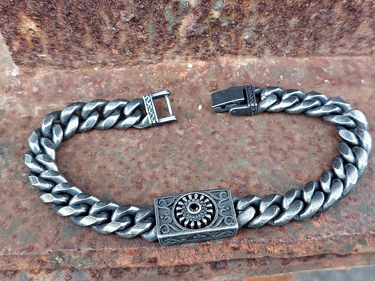 Gothic Bracelet · A Braided Bead Bracelet · Beadwork on Cut Out + Keep