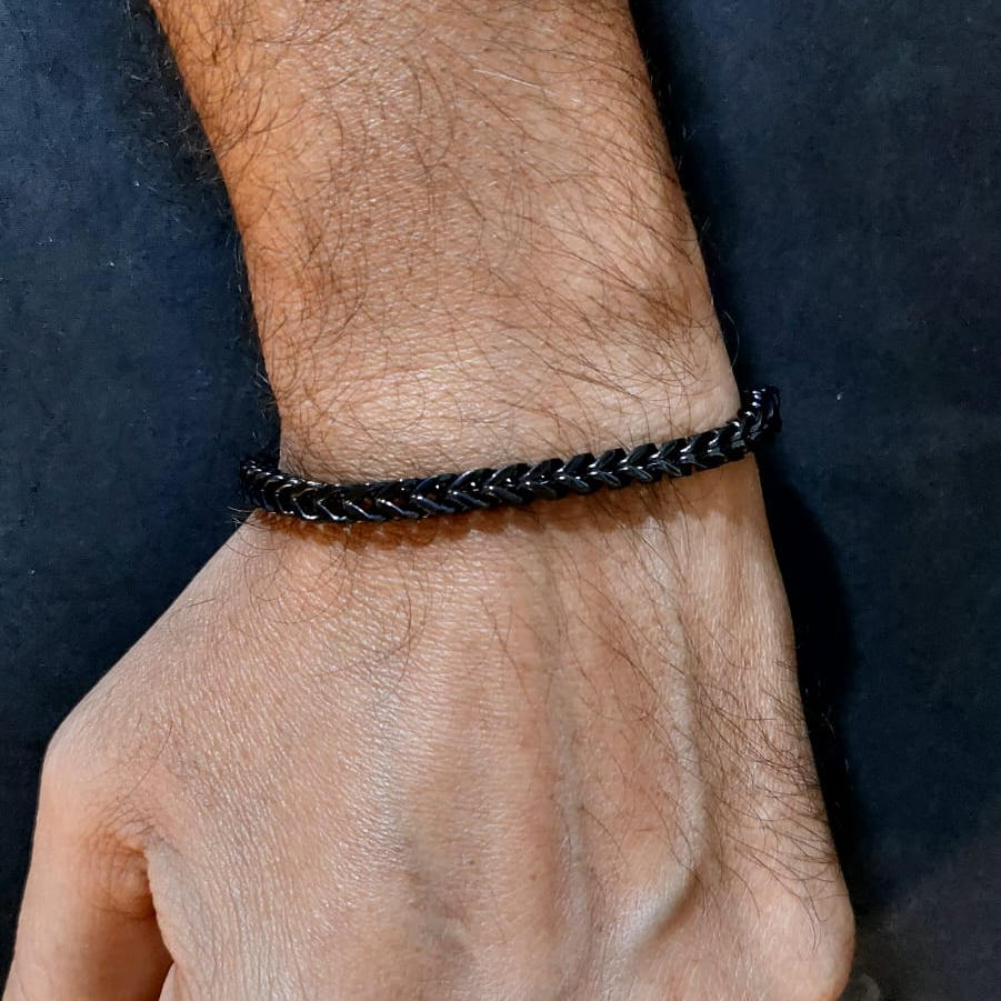 5mm franco chain bracelet silver on dark background