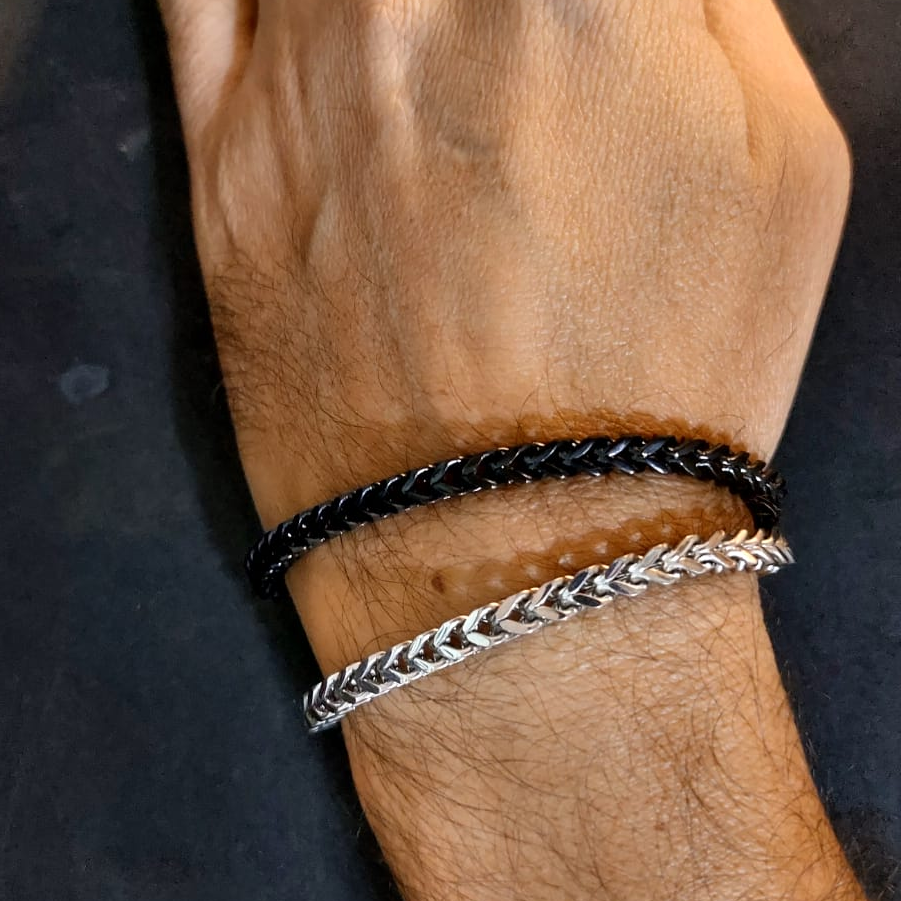 5mm franco chain bracelet black on wrist